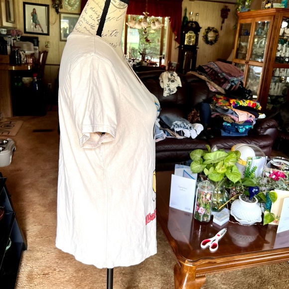 Woman’s Walt Disney World Micky Mouse tee shirt - Picture 4 of 16